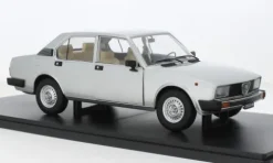 Alfa Romeo Alfetta Berlina 2000L, silber, 1978, 1:18, Mitica