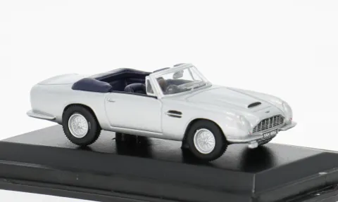 Aston Martin DB6 MK II, silber, 1:76, Oxford