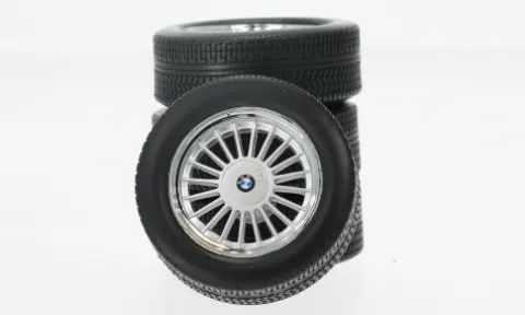 BMW Alpina Reifen- und Felgenset: M625 CSi, schwarz, 1:12, KK Scale