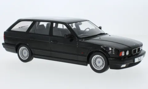 BMW 5er (E34) Touring, schwarz, 1991, 1:18, MCG