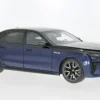 BMW i7 M70 (G70), blau/schwarz, 2024, 1:18, Minichamps