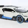 Bugatti Divo, weiss/hellblau, 1:24, Maisto