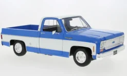 Chevrolet C10 Cheyenne Super, blau/weiss, 1974, 1:18, Maisto