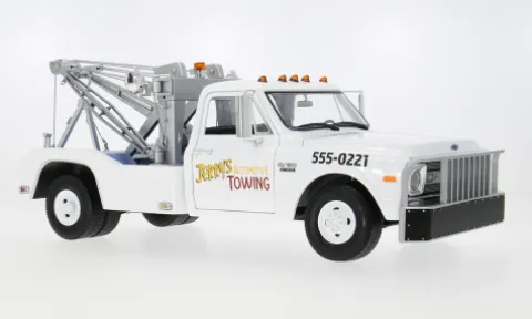 Chevrolet C-30 Dually Wrecker, weiss, 1969, Jerry’s Towing Fall Guy Stuntman, 1:18, Greenlight