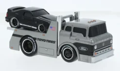 Ford C600 Flatbed, silber/schwarz, 1966, 1:64, Maisto