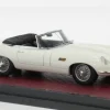 Jaguar E-Type, weiss, 1964, 1:43, Matrix