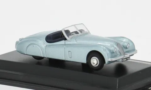 Jaguar XK120, hellblau, 1:76, Oxford