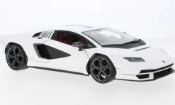Lamborghini Countach LPI 800-4, weiss, 2021, 1:18, Maisto