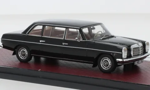 Mercedes -/8 (V114), schwarz, 1969, 1:43, Matrix