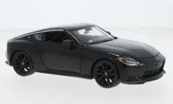 Nissan 400Z, schwarz, 2023, 1:24, Maisto