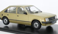 Opel Kadett D, dunkelbeige, 1:18, Triple 9 Collection
