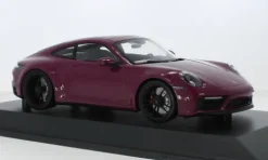 Porsche 911 (992) Carrera 4 GTS, violett, 2020, 1:18, Minichamps