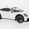 Porsche 911 (992) Dakar, weiss, 2022, 1:18, Minichamps