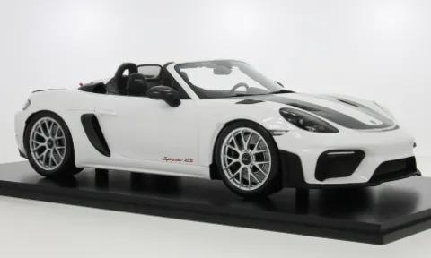 Porsche 718 Spyder RS, weiss/schwarz, 2023, 1:12, Schuco