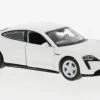 Porsche Taycan Turbo S, weiss, 1:64, Maisto