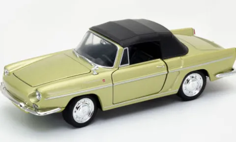 Renault Caravelle, hellgrün, 1:24, Welly