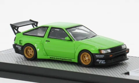 Toyota Corolla Levin (AE86), grün, 1:64, INNO64