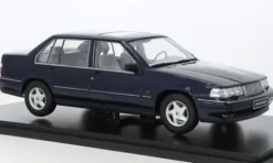 Volvo 960, dunkelblau, 1996, 1:18, Triple 9 Collection