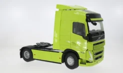 Volvo FH Globetrotter XL, grün, 1:24, Solido