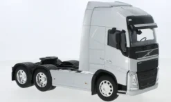 Volvo FH 500 (6x4), silber, 1:32, Welly