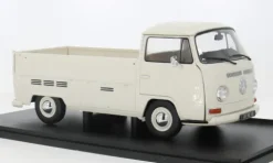 VW T2, Porsche Racing, 1:18, Solido